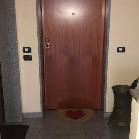 דירה Confortevole טורטונה